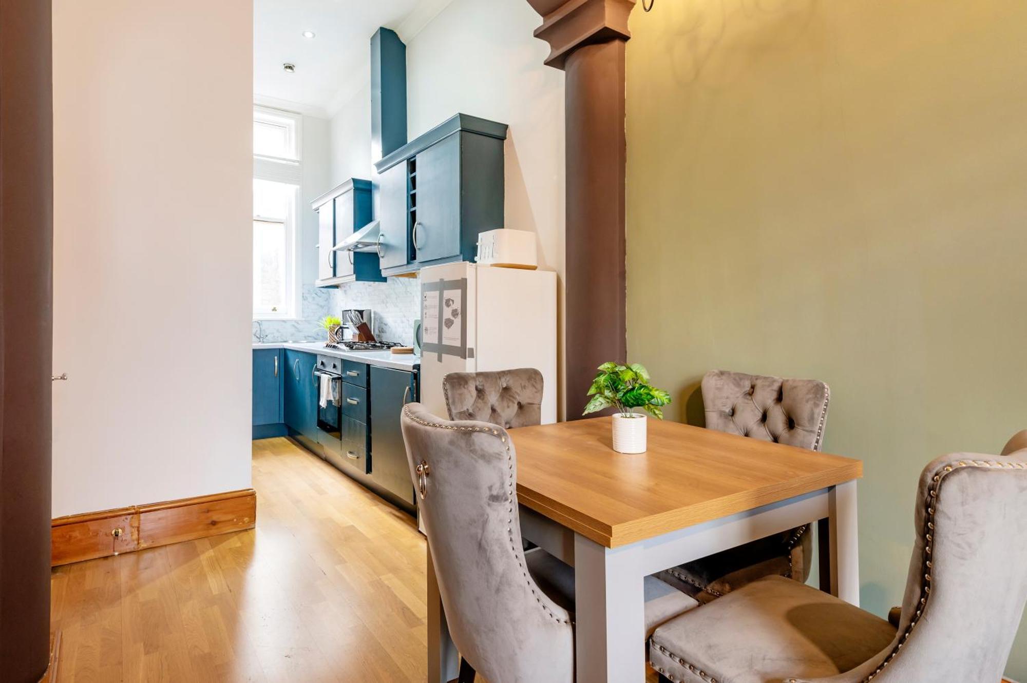 2 Bedroom In Center Of Лондон Екстер'єр фото
