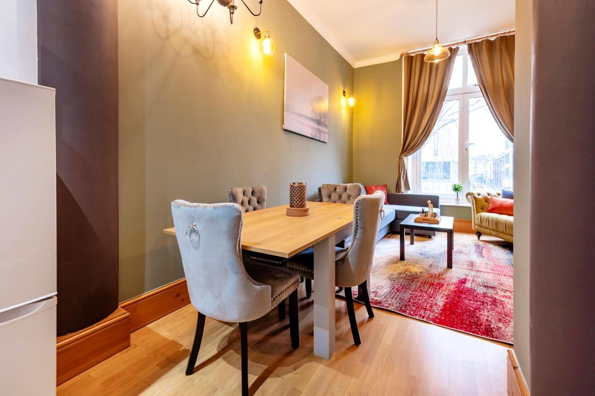 2 Bedroom In Center Of Лондон Екстер'єр фото