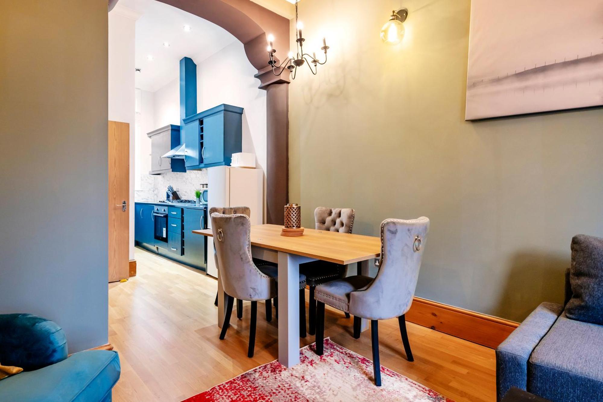 2 Bedroom In Center Of Лондон Екстер'єр фото